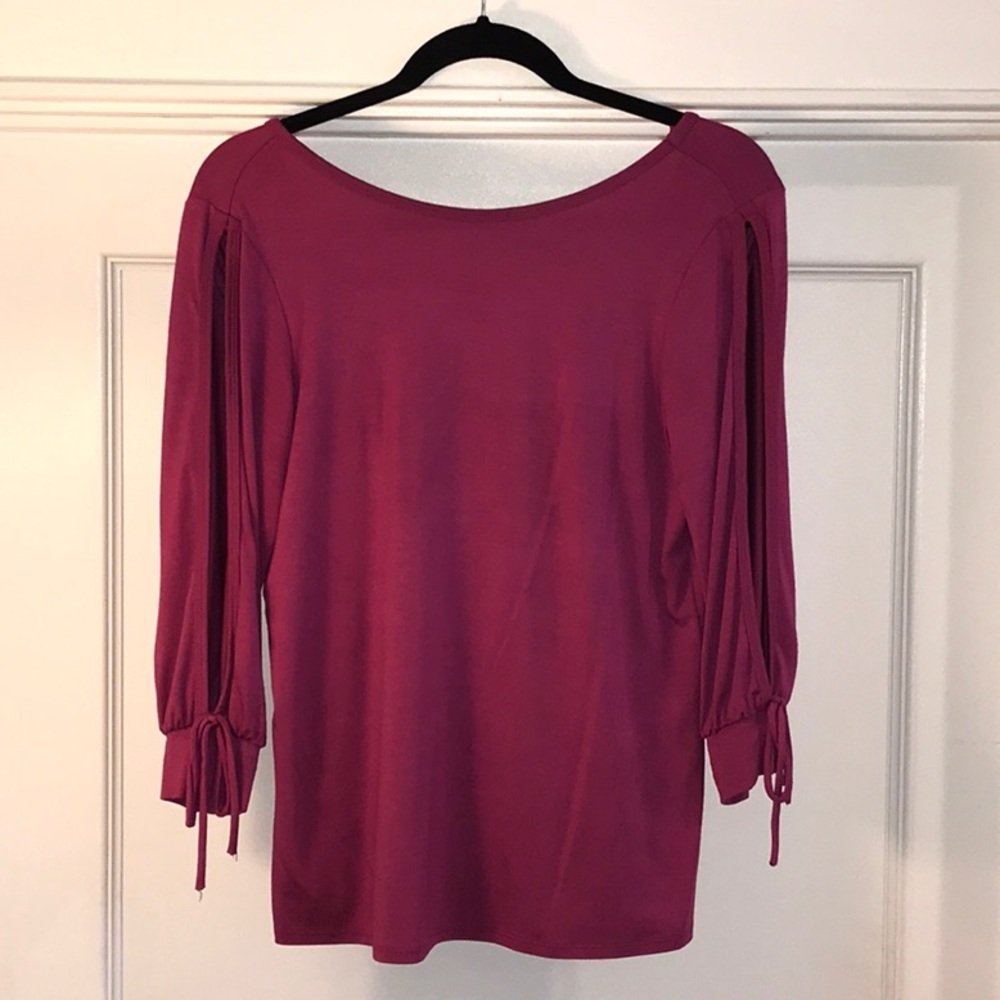Trina Turk Slashed Sleeve Scoop Back Top Small🇺🇸